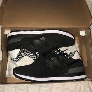 Women’s New Balance Sneakers (New in Box)